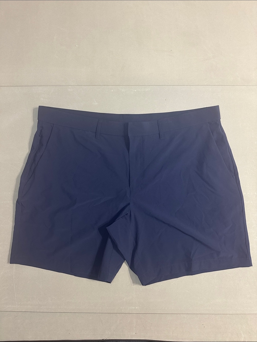 FABLETICS Men's Navy Performance Shorts 42 x 8
